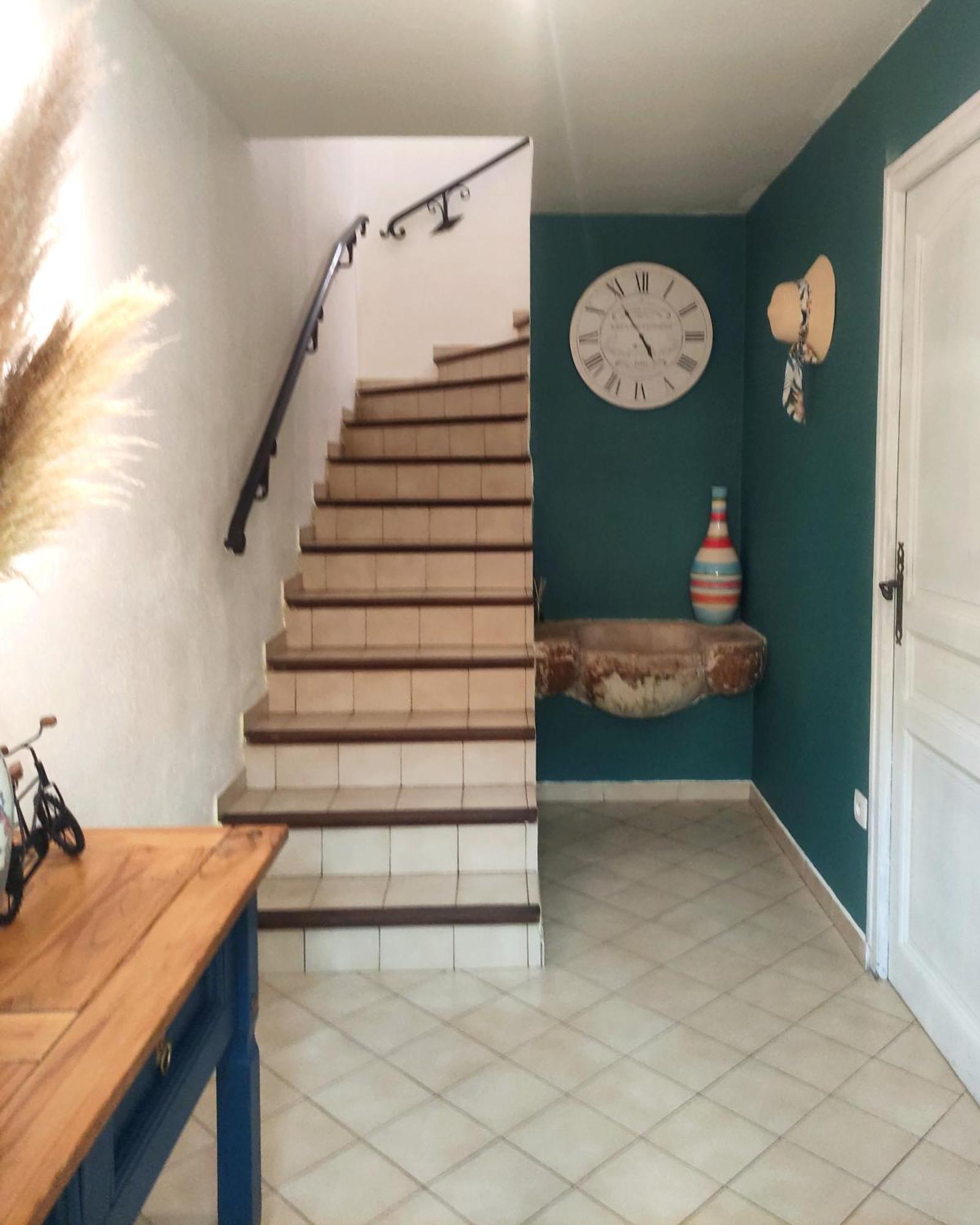 Welcome, Bienvenue, Chez Charly! Nebian Exterior photo
